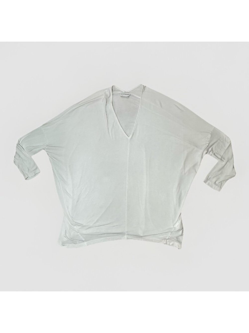 Club Monaco Top Women’s Medium White Oversized V-Neck Flowy *Flaw - Picture 5 of 12